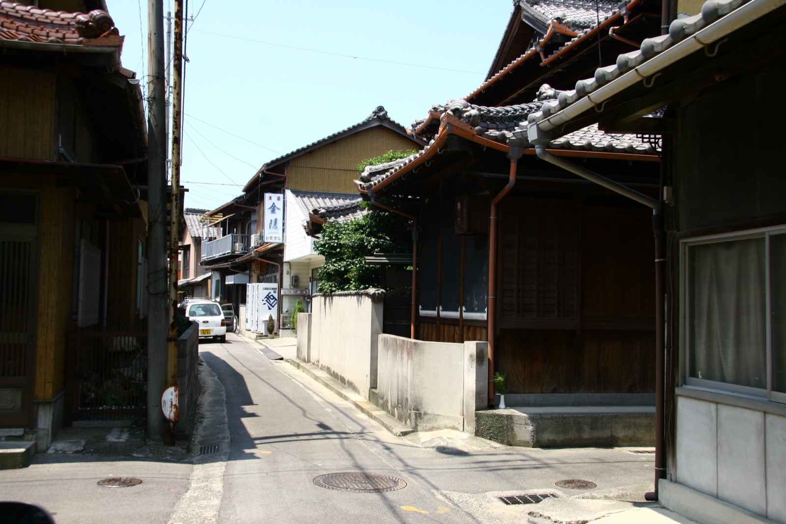 観音寺の路地